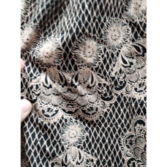 Banana Republic Women's Size Medium Pink & Black Abstract Split Cap Sleeve Top - Picture 3 of 8